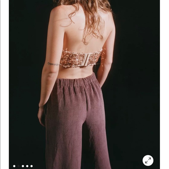 OUT FROM UNDER BUSTIER - Picture 7 of 8